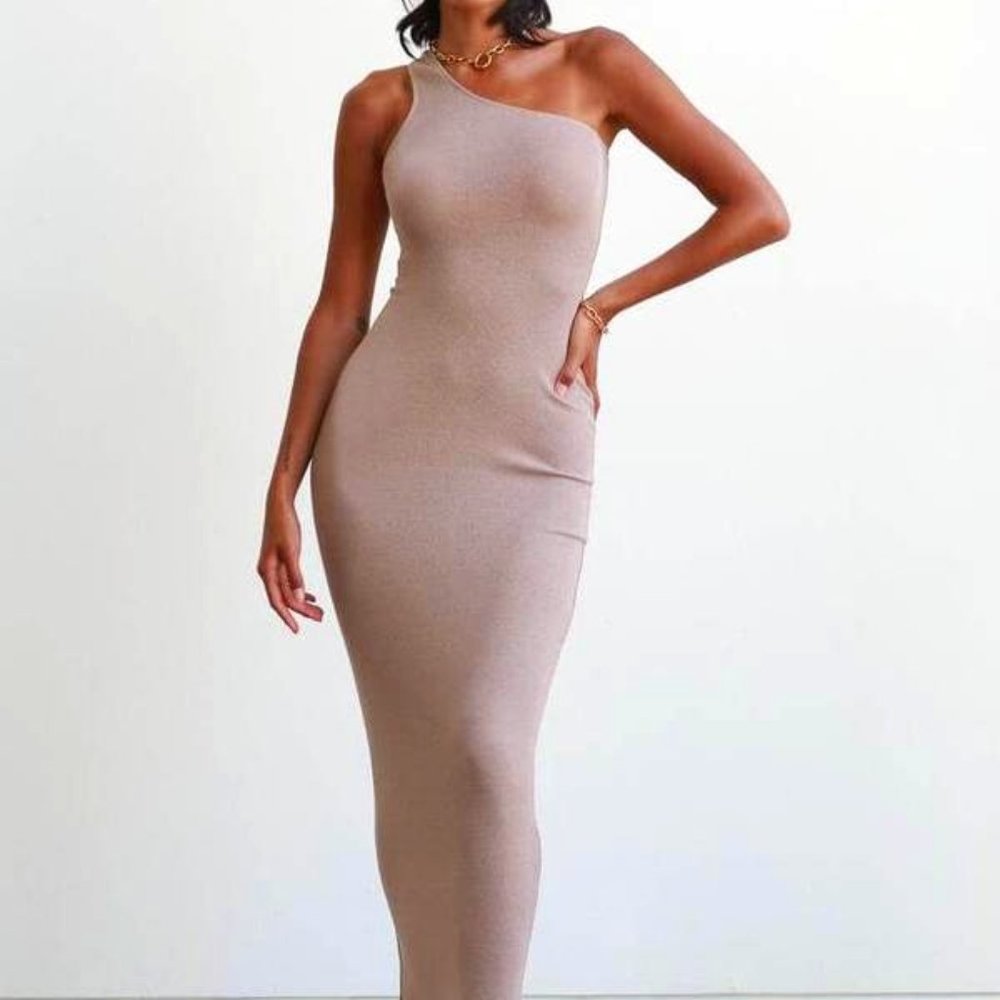 437 Naomi Dress in Tan